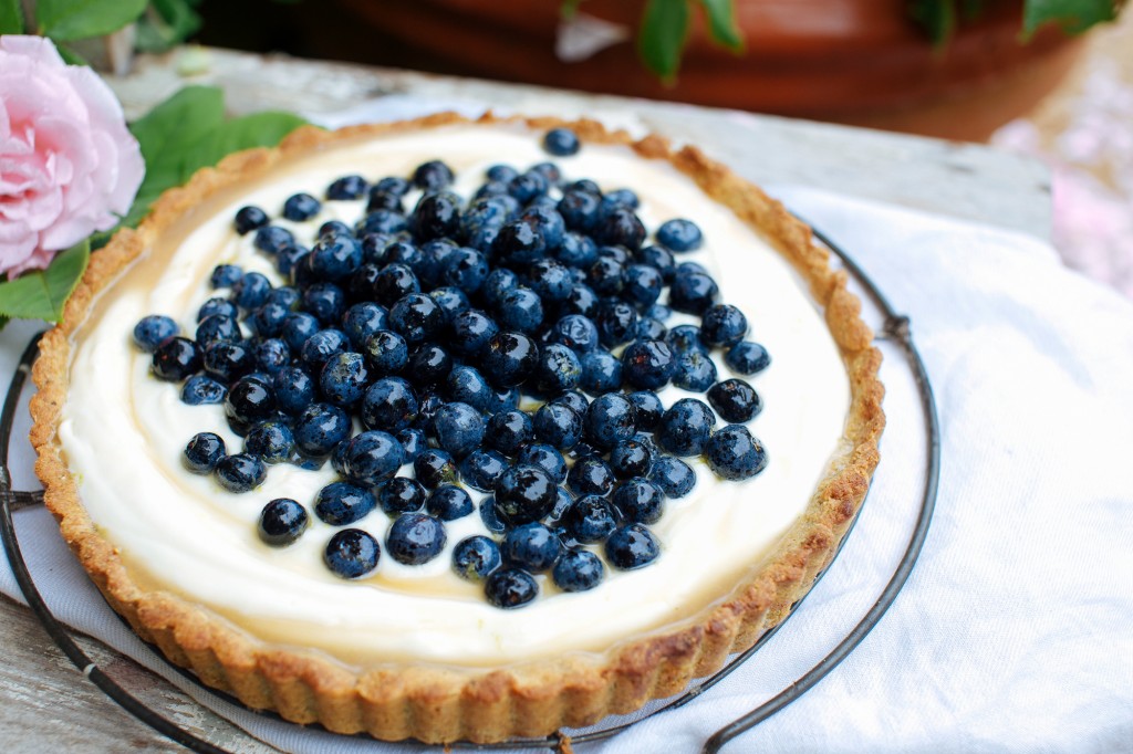 blueberry breakfast tart