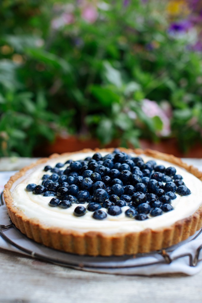 Blueberry and buckwheat breakfast tart