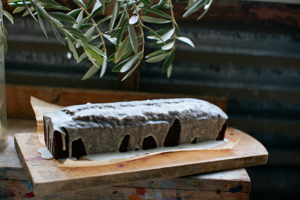 Gingerbread molasses loaf with lemon icing-2